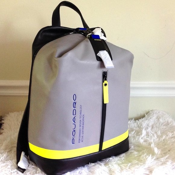 Piquadro Downtown Leather Backpack - Picture 2 of 12